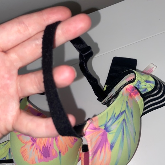 PINK VS wear everywhere push up bra - Picture 8 of 9